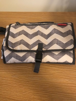 skip hop pronto changing station bag