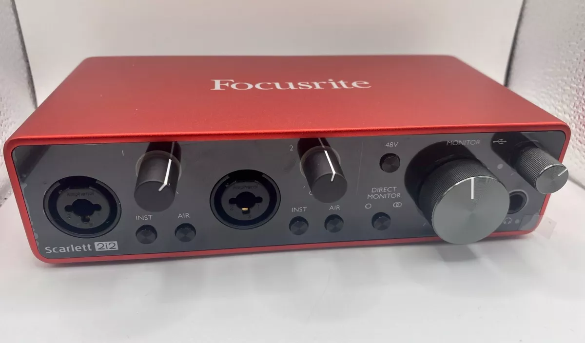 Focusrite Scarlett 2i2 Studio Gen 3 Studio Pack - Mint Condition