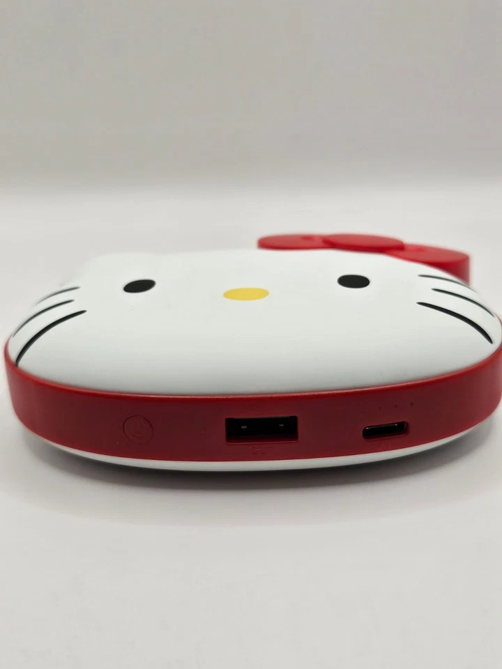 Banco de energía calentador de manos Hello Kitty Foto 3 de 4