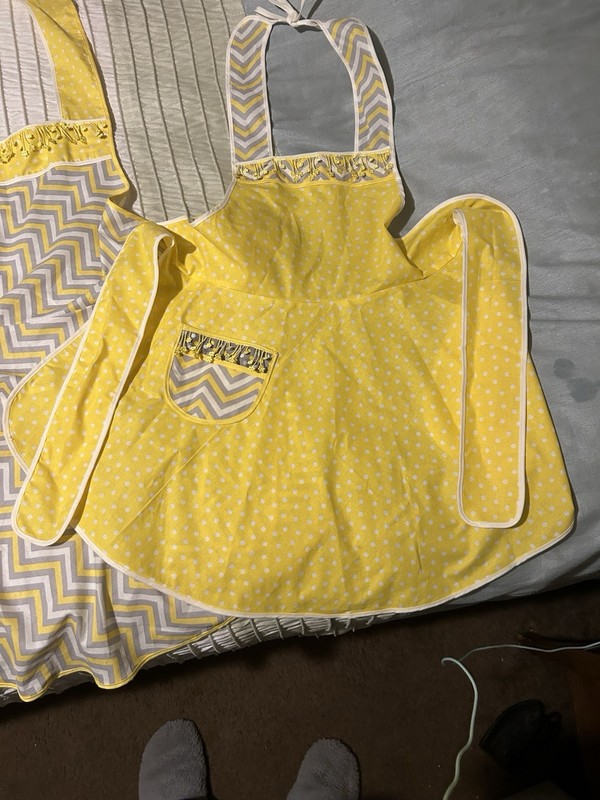 Mother Daughter Aprons 