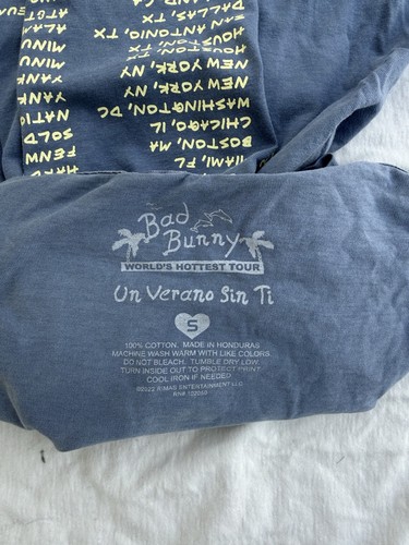 New Authentic Bad Bunny World's Un Verano Sin Ti  Tour Merch Short Sleeve - S - Picture 3 of 3