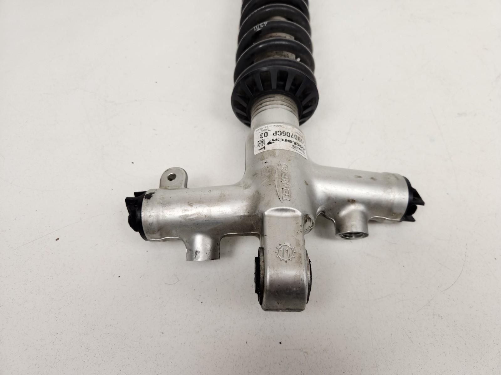 McLaren MP4-12C 2012-2014 Front Right Strut assembly P/N 11B0705CP