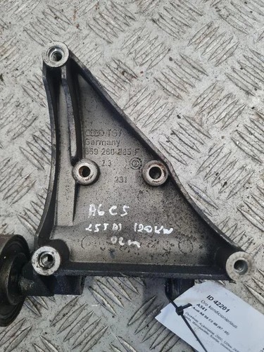 AUDI A6 4A2, C8 Klimakompressorhalterung 059260885F 2.50 Diesel 2002 33310221