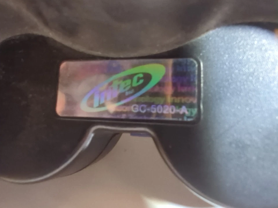 Intec GC-5020-A Game Pad Controller for Nintendo GameCube - With Faceplates - Image 2 of 2