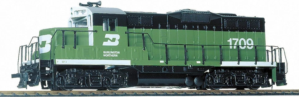 EMD GP9M - Burlington Northern Green, White HO Locomotive - Image 2 of 2