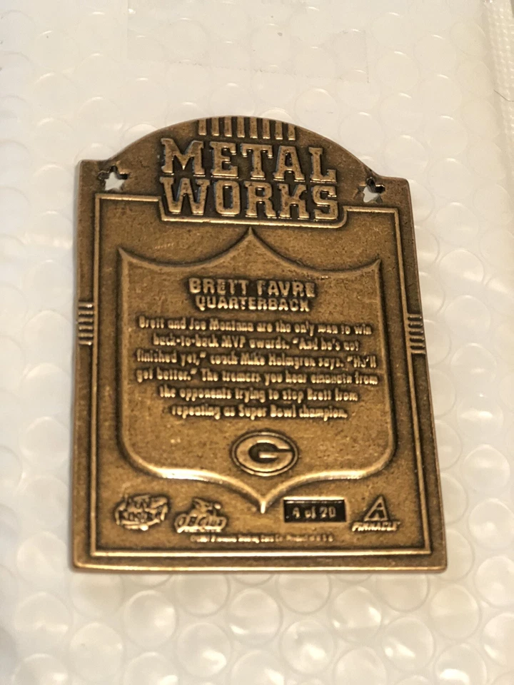 Tarjeta Pinnacle Brett Favre 1997 XPress Express Metal Works -139 gramos tarjeta de metal Foto 2 de 4
