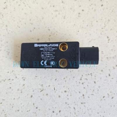 Détecteur Inductif Pepperl + Fuchs NBB8-F33X-E2-AMP-Y - Référence 244314, Neuf, Pour Automatisme