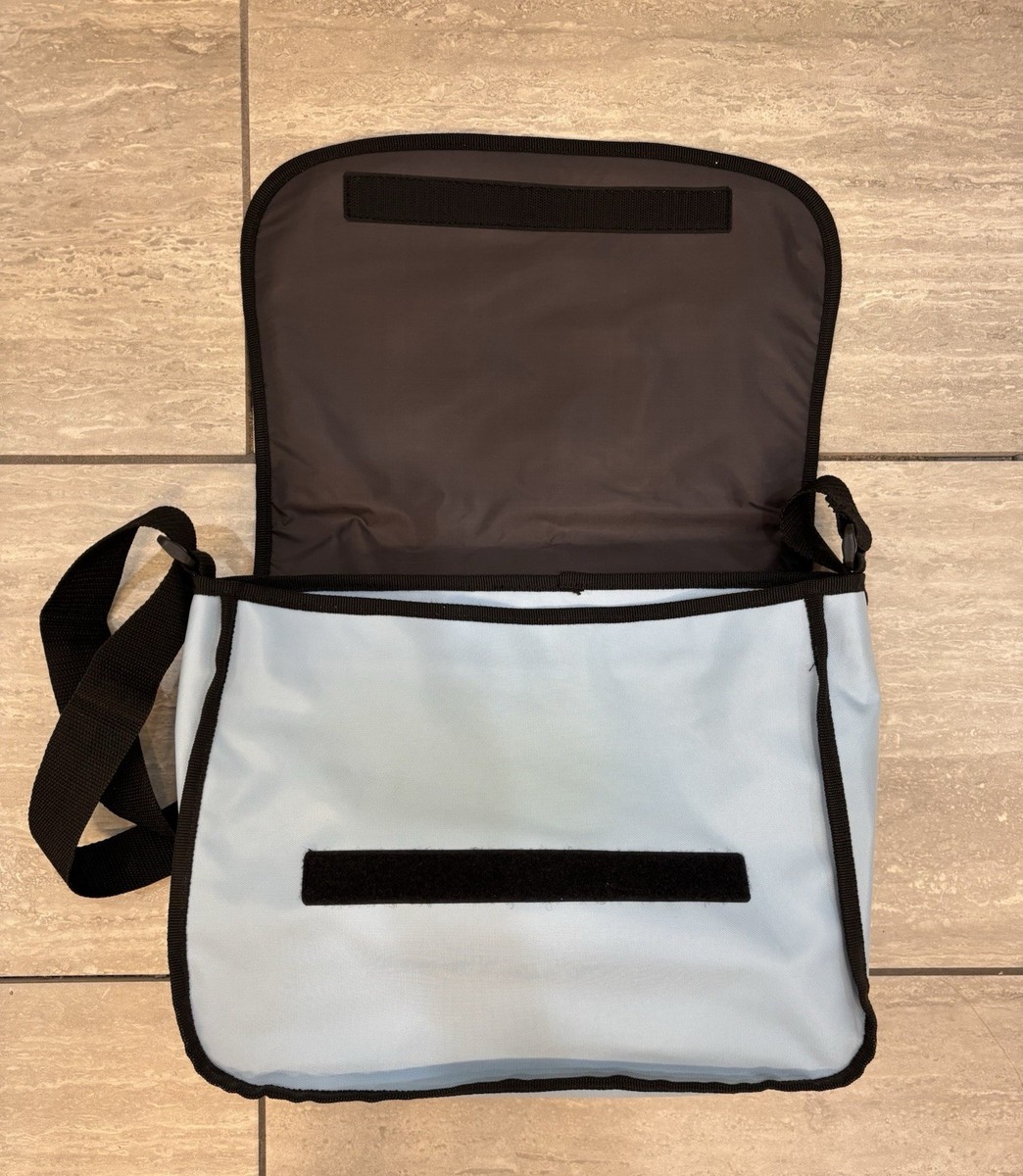 Vintage Old Navy Blue Nylon Messenger Crossbody Bag Y2K 2000s