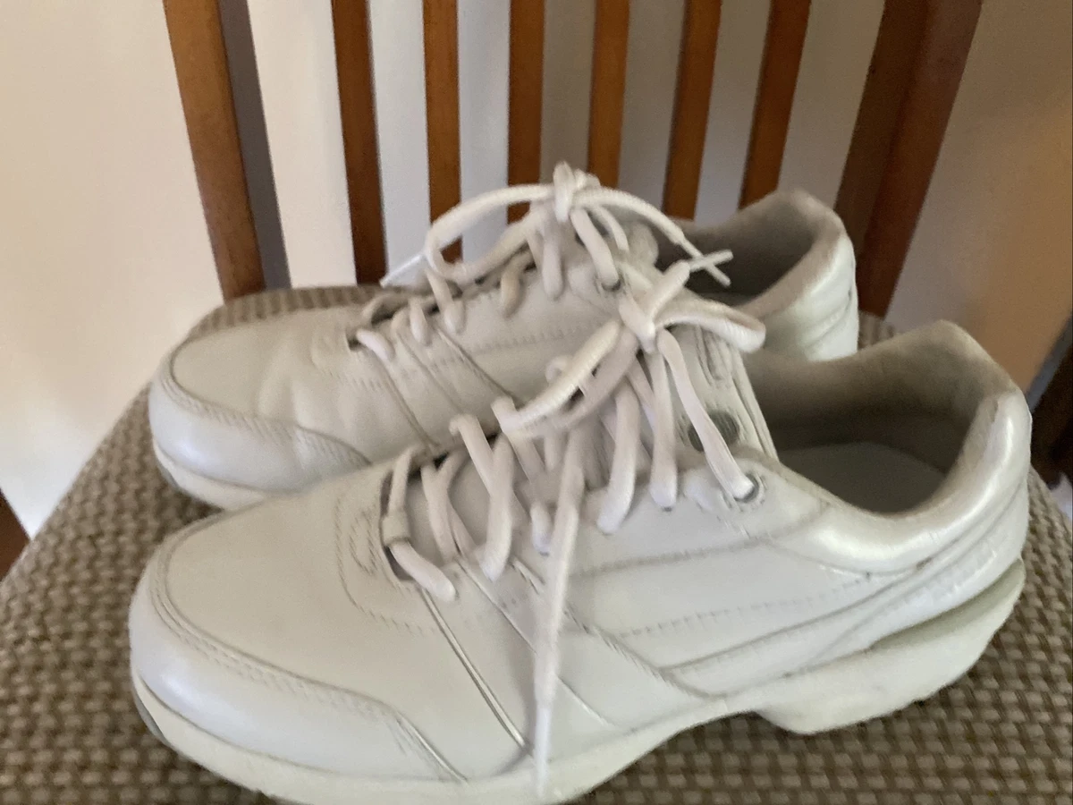 Linear platform shop shoes