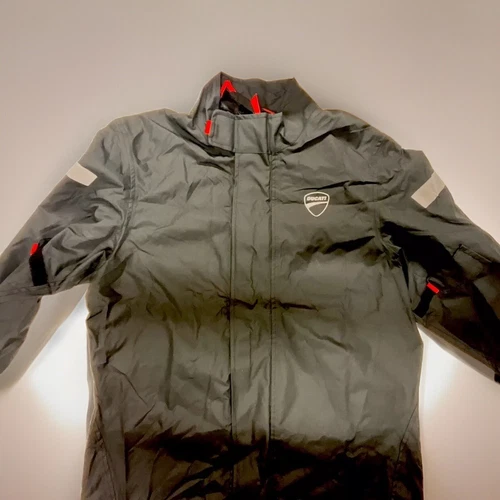 Ducati Strada V3 Wasserdicht Motorrad Fahrrad Regenjacke schwarz UVP £59
