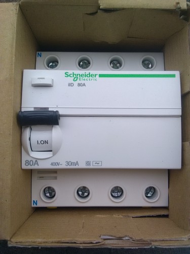 IM23GR TE Connectivity / P&B | France