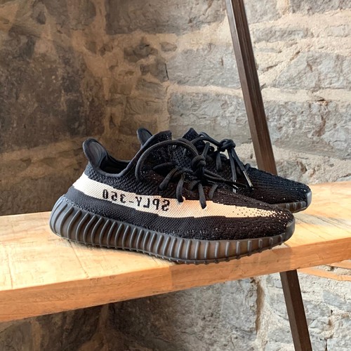 Adidas Yeezy Boost 350 V2 Core Black 