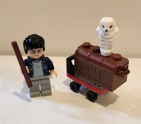 LEGO 30110 Harry Potter Trolley Owl Cart 2011 Clean Complete Bag Instructions