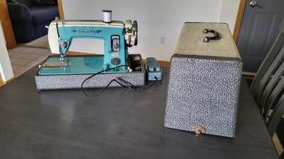 Vintage Brother Sewing Machine Ha4 B2 Model 260 Super Streamliner
