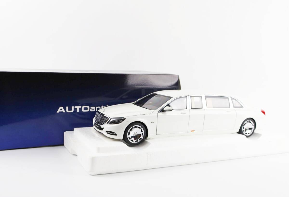 Autoart Mercedez-Benz Maybach S600 Pullman W222 white 76296