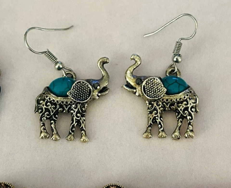 Colección de joyas bohemias: 2 pares de pendientes con motivo animal y pulsera vintage Foto 3 de 4