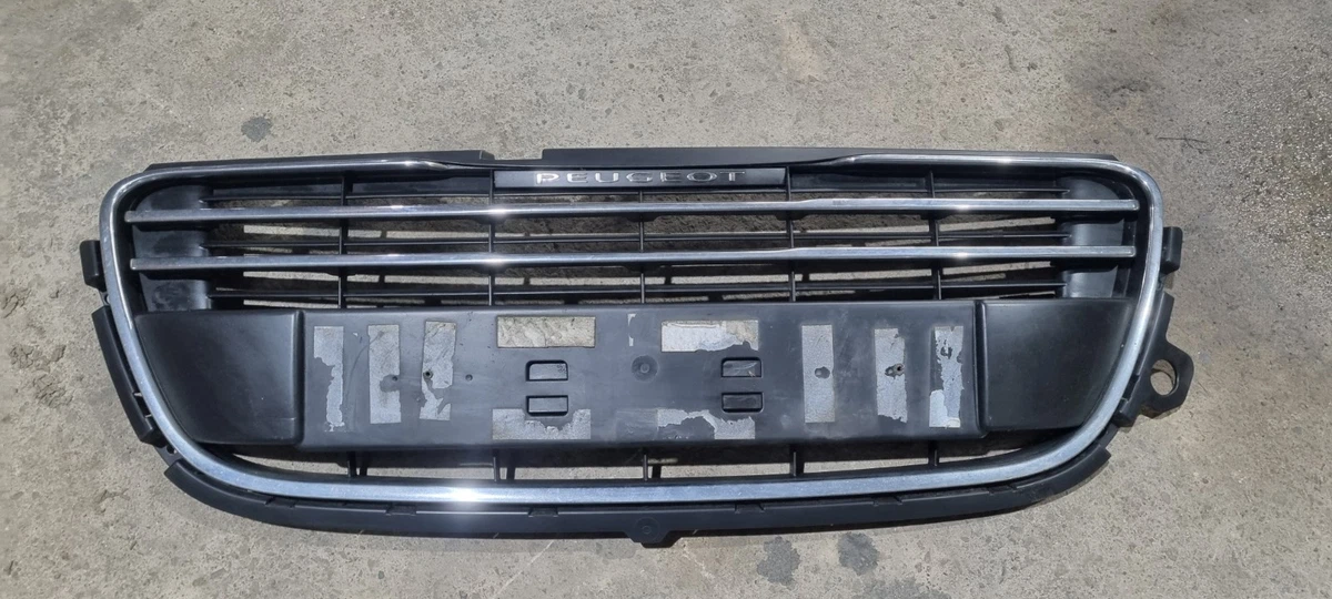 GRILLE AVANT 508 RXH A1607710780