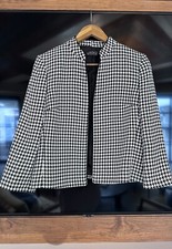 Kasper Women s Blazer SZ 6 In Great Condition