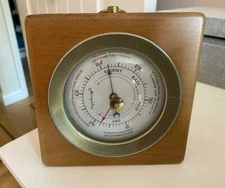Vintage Airguide Wooden Barometer Made in Chicago USA Desktop Mid Century 