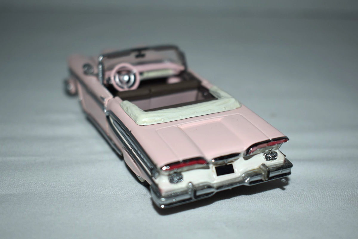 Franklin Mint 1:43 1958 Ford Edsel Citation Convertible Pink