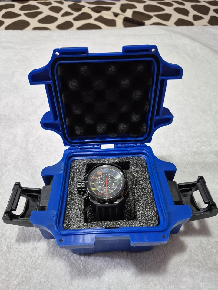 Reloj Hombre Invicta 22419 Russian Diver 52mm Cuarzo Cronógrafo Todo Negro Foto 2 de 4