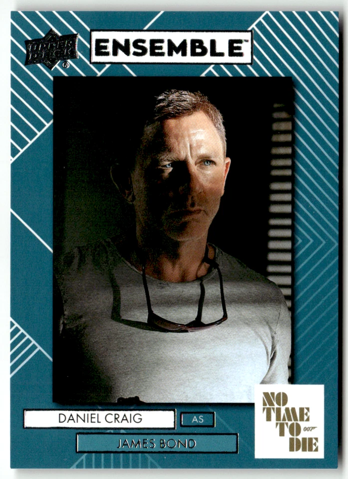 Upper Deck 2025 James Bond 007 No. E-10 Daniel Craig as James Bond Ensemble