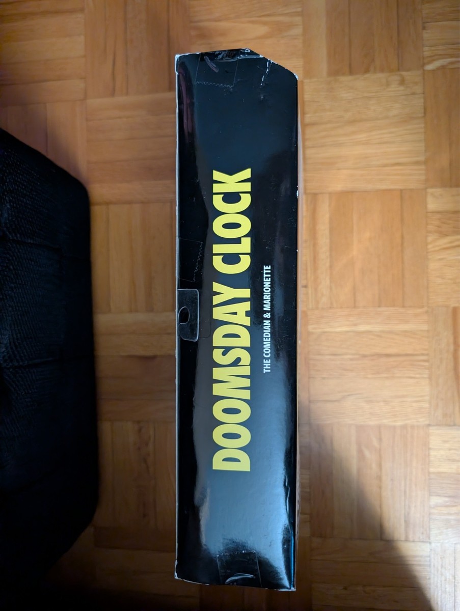 Watchmen Doomsday Clock Comedian and Marionette Action Figure DC