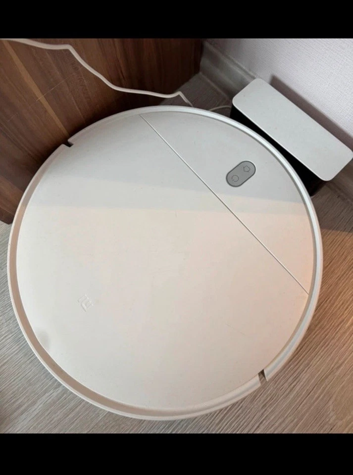 Xiaomi Mi Robot Vacuum Mop Saugroboter - Weiß (XM200021) - Bild 1 von 1