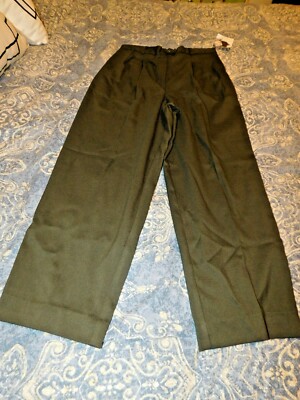 Jaclyn Smith, NWT, size 8, Classic Olive Pants, with pleats & front pockets