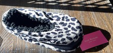 NWT ISAAC MIZRAHI Sherpa Cozy Slip Resistant Fuzzy Slippers Small 5-6