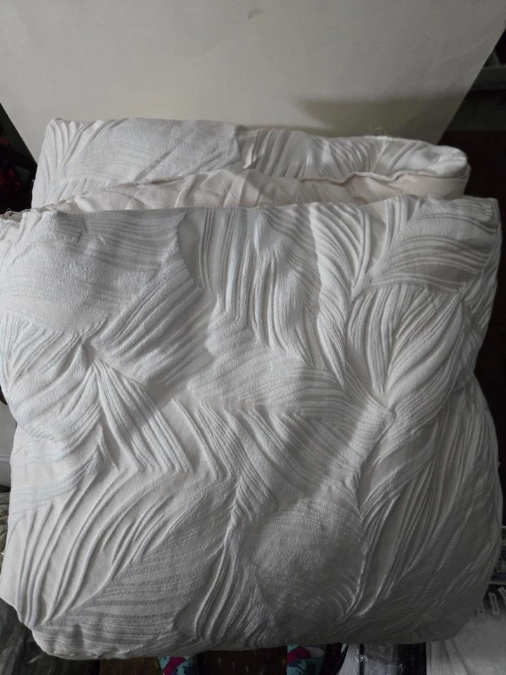 Hallmart Collectibles Ivory Sanborn 13 piezas Juego de edredón Queen Foto 2 de 4