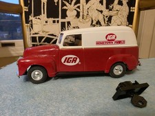 VTG ERTL 1950 CHEVROLET PANEL TRUCK BANK IGA KEPT IN CLOSED CASE "FLAWLESS"