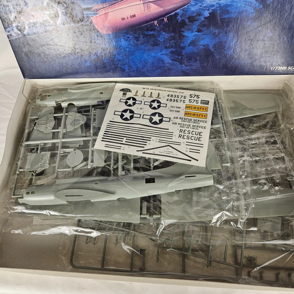 Academy Boeing SB-17 Servicio de Rescate Aéreo Escala 1/72 Kit Modelo Plástico Foto 3 de 4