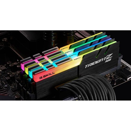 G.Skill Trident Z RGB F4-3600C16Q-64GTZRC memoria 64 GB 4 x 16 GB DDR4 3600 MHz - Foto 4 di 5
