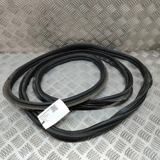 MERCEDES-BENZ GL X166 Heckklappen-Gummidichtung A1667400378 2015 28249827 MERCEDES-BENZ GL X166 Heckklappen-Gummidichtung A1667400378 2015 28249827