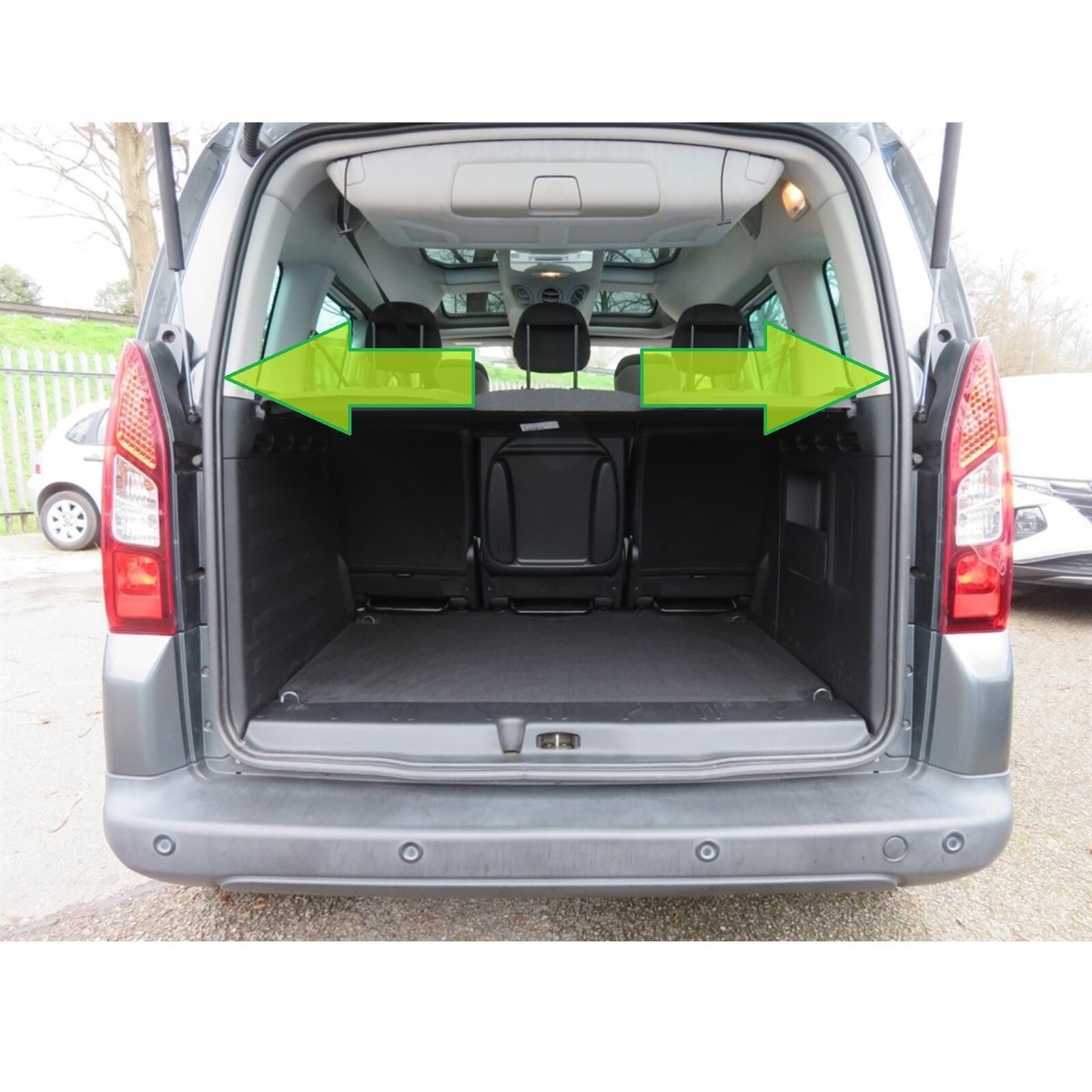 ELMASLINE Tapis 3D Et Bac De Coffre Pour Citroën Berlingo 3 (2018