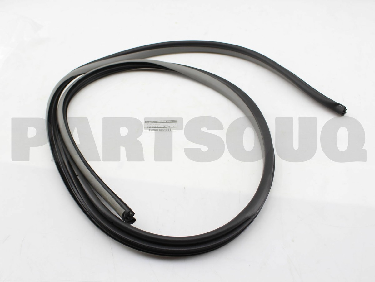 76921VC300 Genuine Nissan WELT-BODY SIDE,FRONT RH 76921