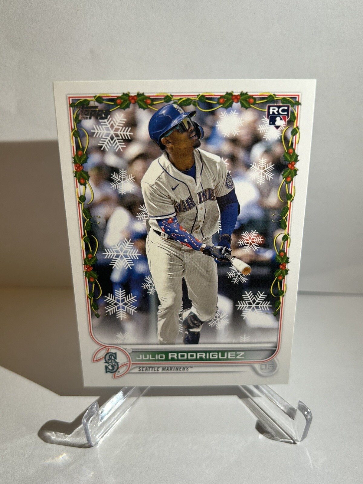 2022 Topps Holiday Julio Rodriguez RC HW44 Candy Cane Arm Sleeve SP Code 819