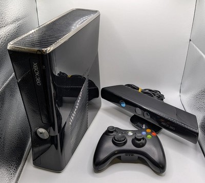 Xbox 360 S 250 GB Konsole Schwarz - Wireless Controller + Kinect