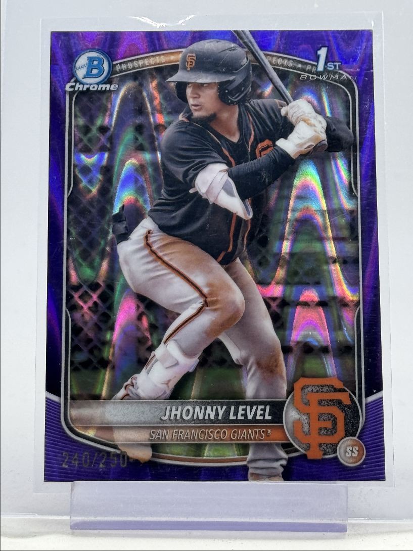 JHONNY LEVEL 2025 BOWMAN CHROME 1ST PURPLE RAYWAVE GIANTS /250 Q3249