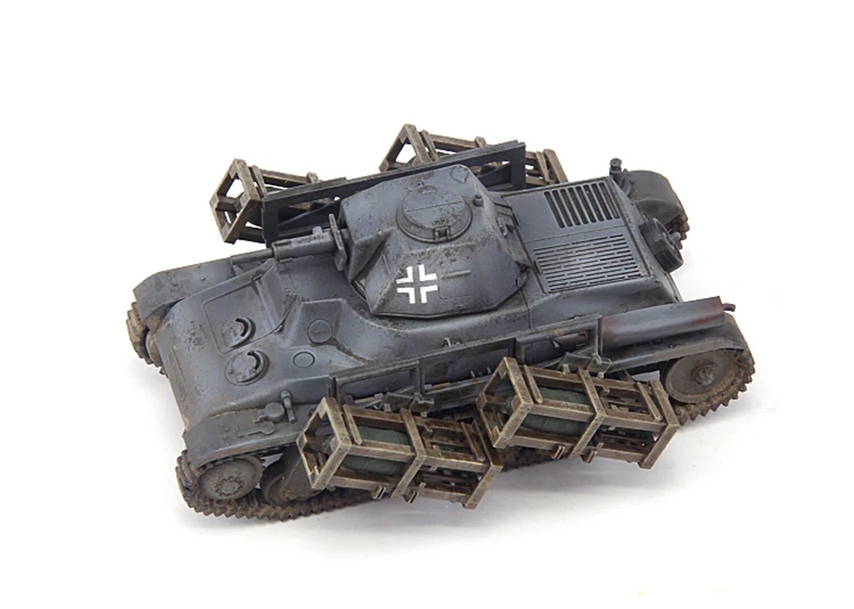 1/72 WWII German Pz.Kpfw.38H735(f) with Rocket Ranger Model#LE2013 S-Model - Image 2 of 4