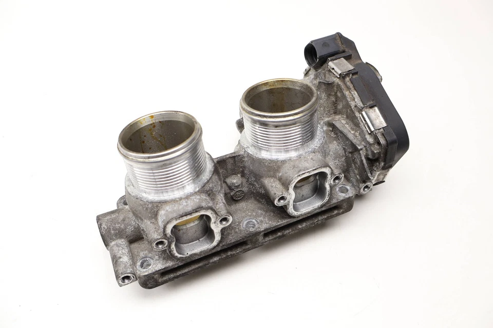 Audi S8 2013 4,0 L - carrocería del acelerador 079133062 M Foto 2 de 4