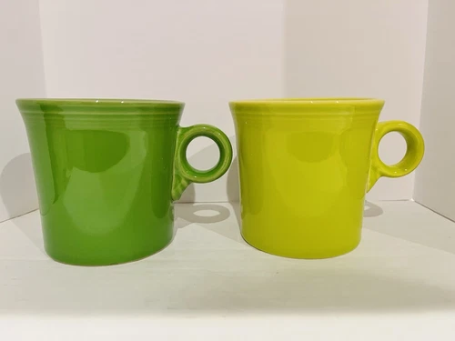 2 HLC FIESTA WARE-USA  O-Ring Handle Mug Lemon Grass Shamrock 10 Oz