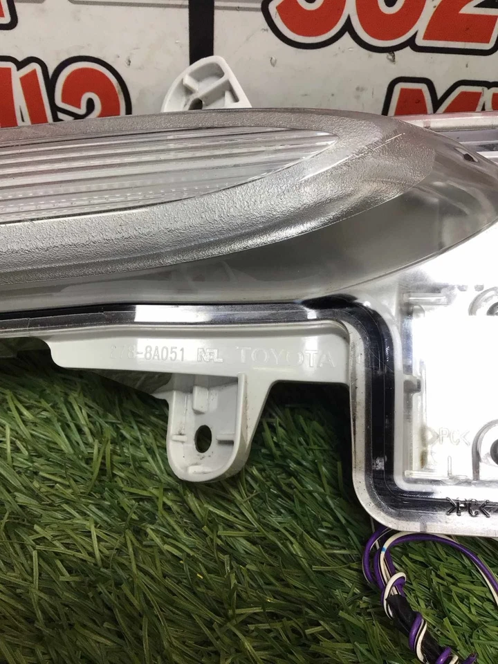 ✅ Luz antiniebla Toyota Corolla 2023 pasajero derecho sedán Pn:278‐8A051 OEM Foto 2 de 4