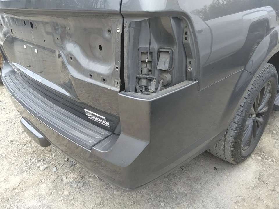 16 LINCOLN NAVIGATOR Rear Bumper — 第 2/3 张图片