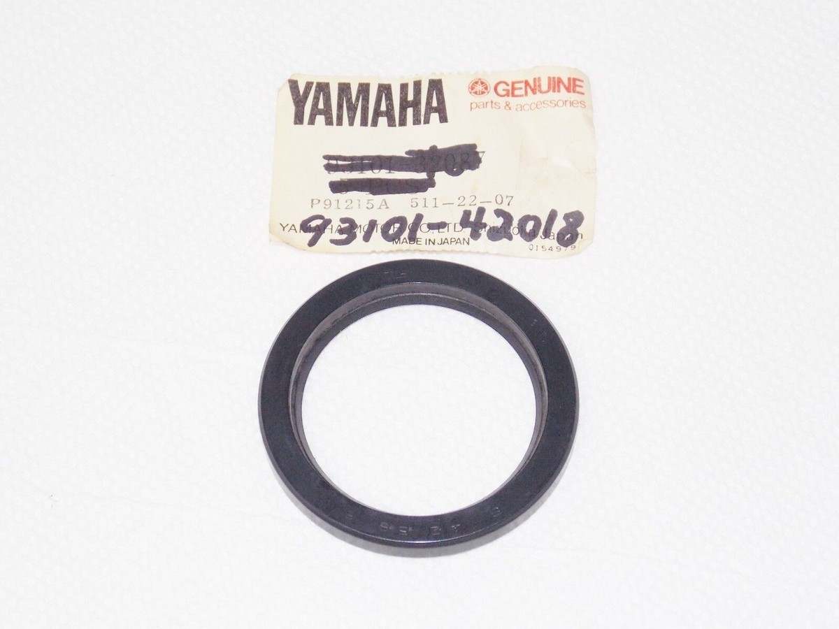NOS YAMAHA 1964-1988 YA6 YA6B REAR WHEEL SWING ARM OIL SEAL S-TYPE