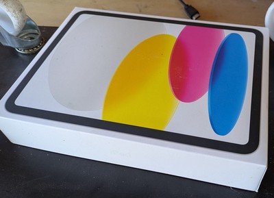 iPad 10. Generation - NUR LEERKARTON - inklusive Anleitung