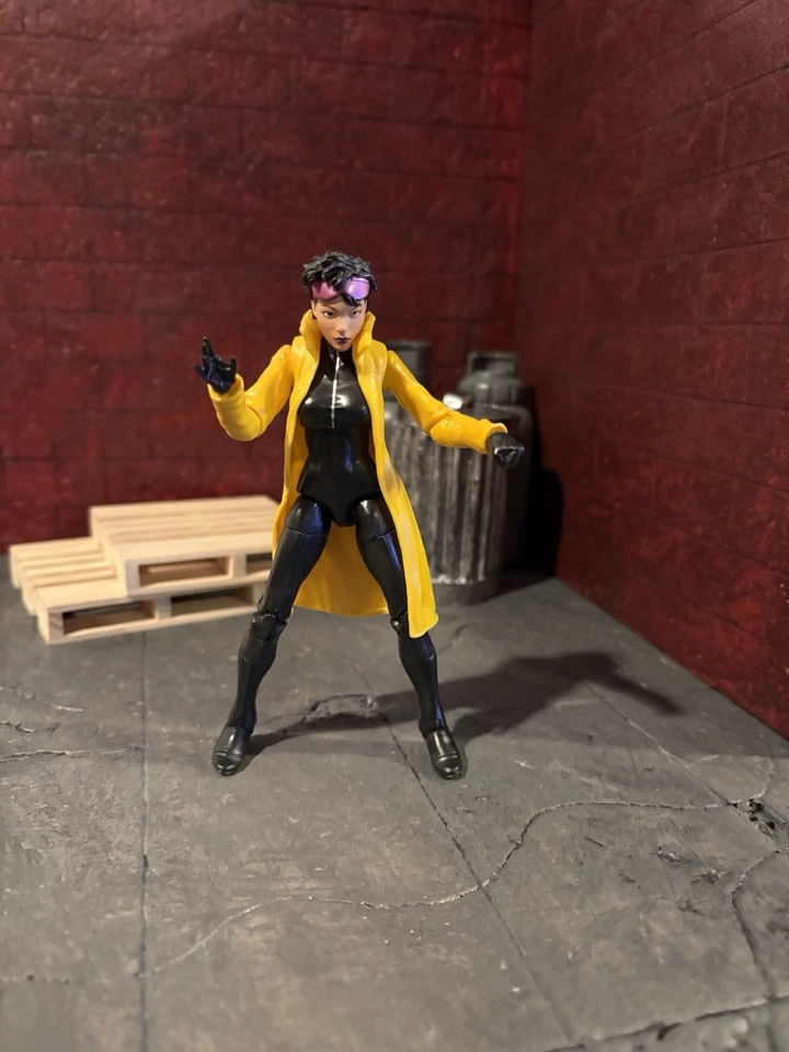 Boneco Marvel Legends X-Men Jubilee BAF Hasbro 6"  - Imagem 2 de 4