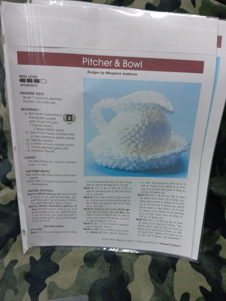 Crochet Patterns Bundle Loose Leaf Annies Attic 9 Projects Sleeve Romantic '07 - Image 3 of 4