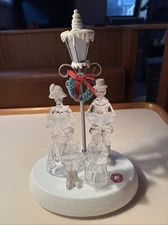 Winter Wonder Lane Christmas Caroling Lights Up And Sings 11"